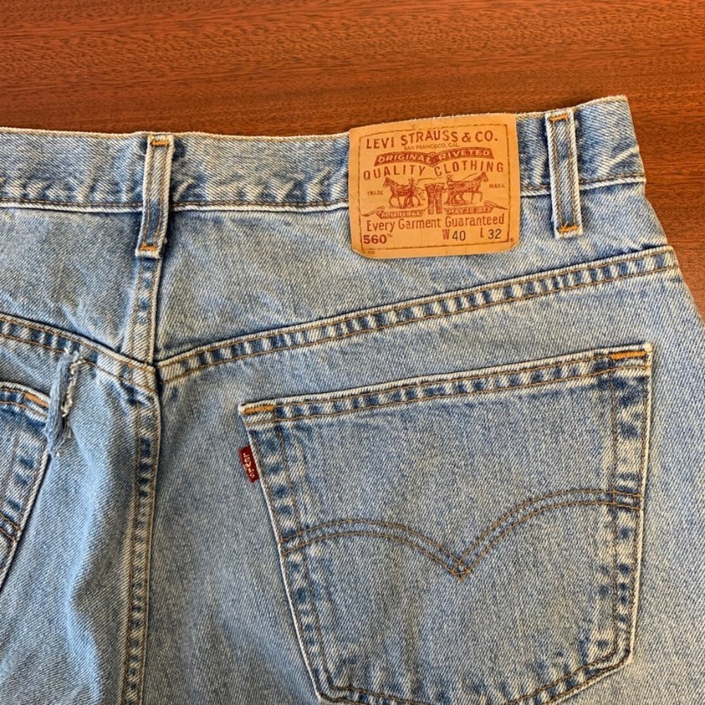 Vintage Men's 560 Levi's High Rise Mom Jeans - Picture 9 of 9
